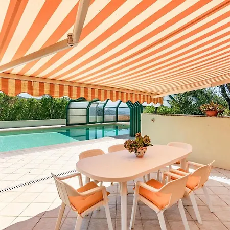 La Collina Holiday home *